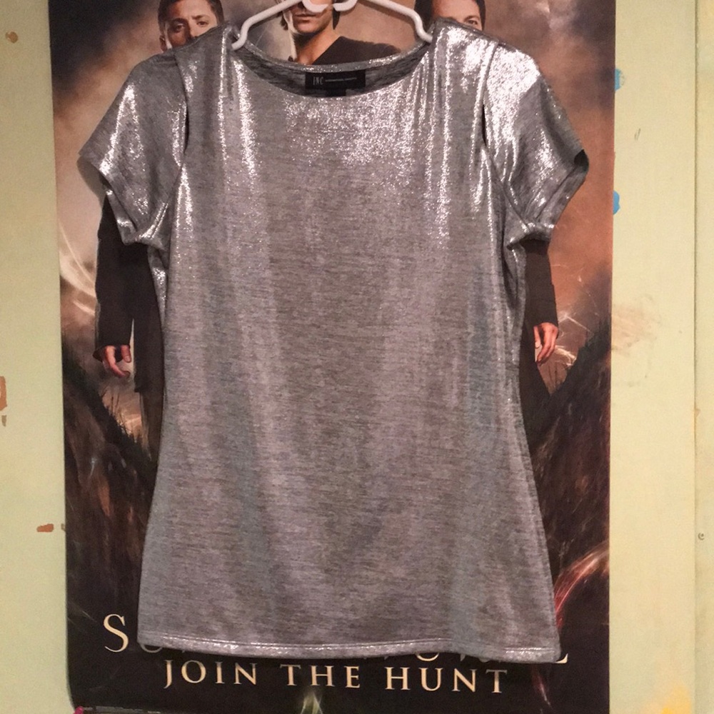 International concepts shirt